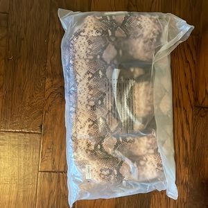 Stella and Dot Crush It Carry On in Blush Snake
